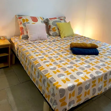 Avec Acces Prive A La Riviere Ladern-sur-Lauquet